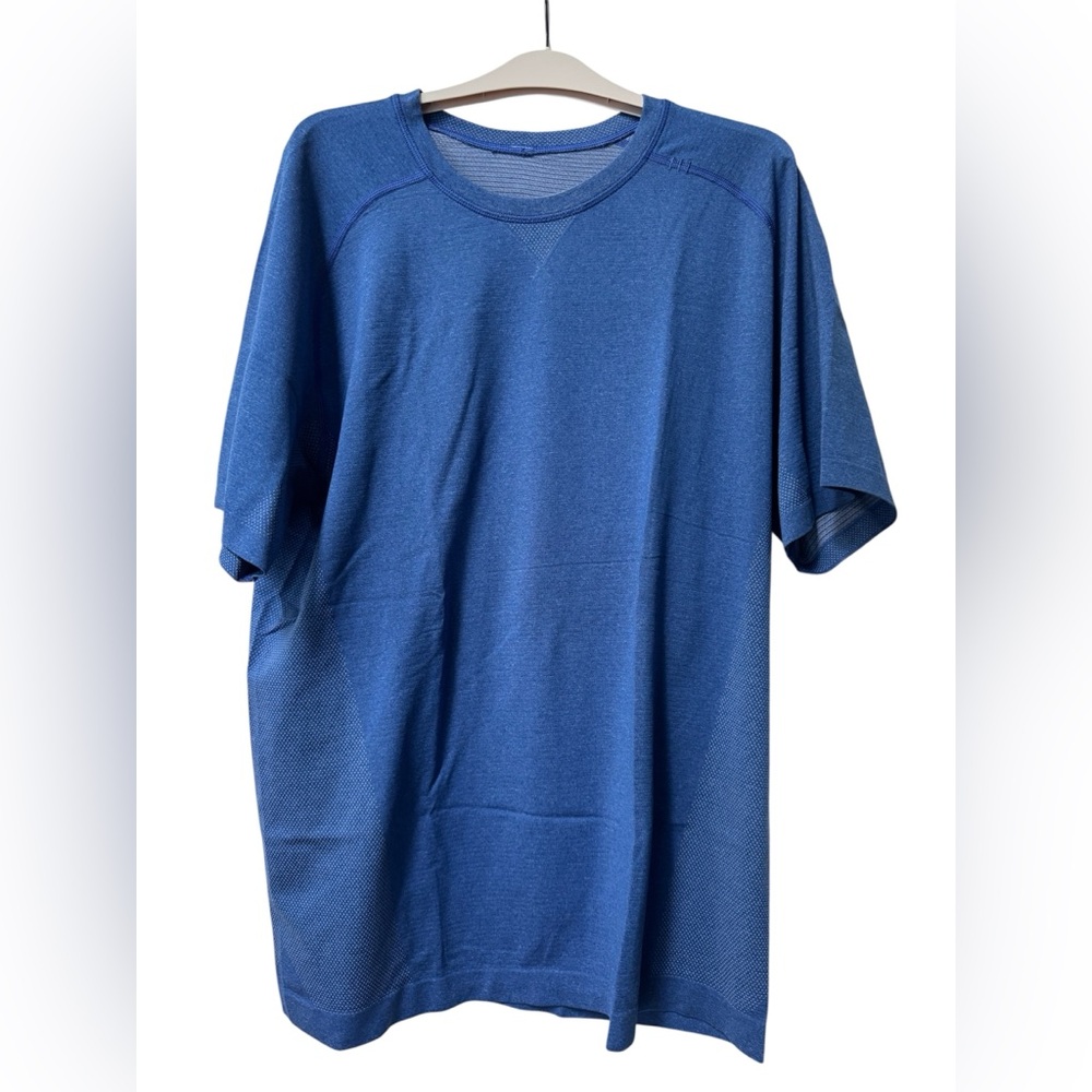 lululemon athletica Men's Royal Blue Short Sleeve Crew